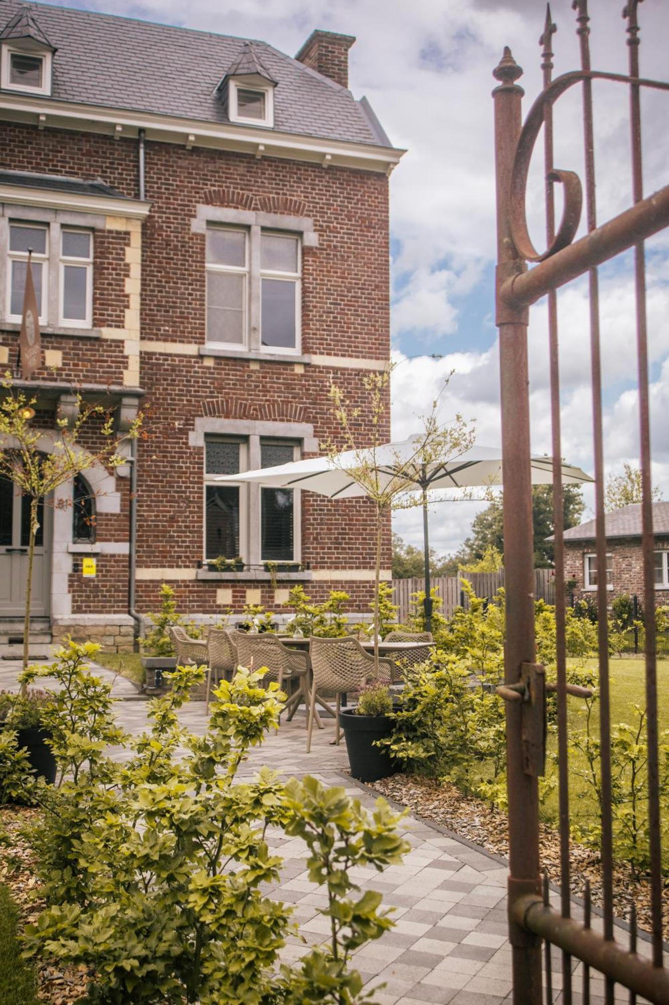B&B Het Notarishuis - Authentiek Verblijf Nabij Maastricht Вурен Екстериор снимка