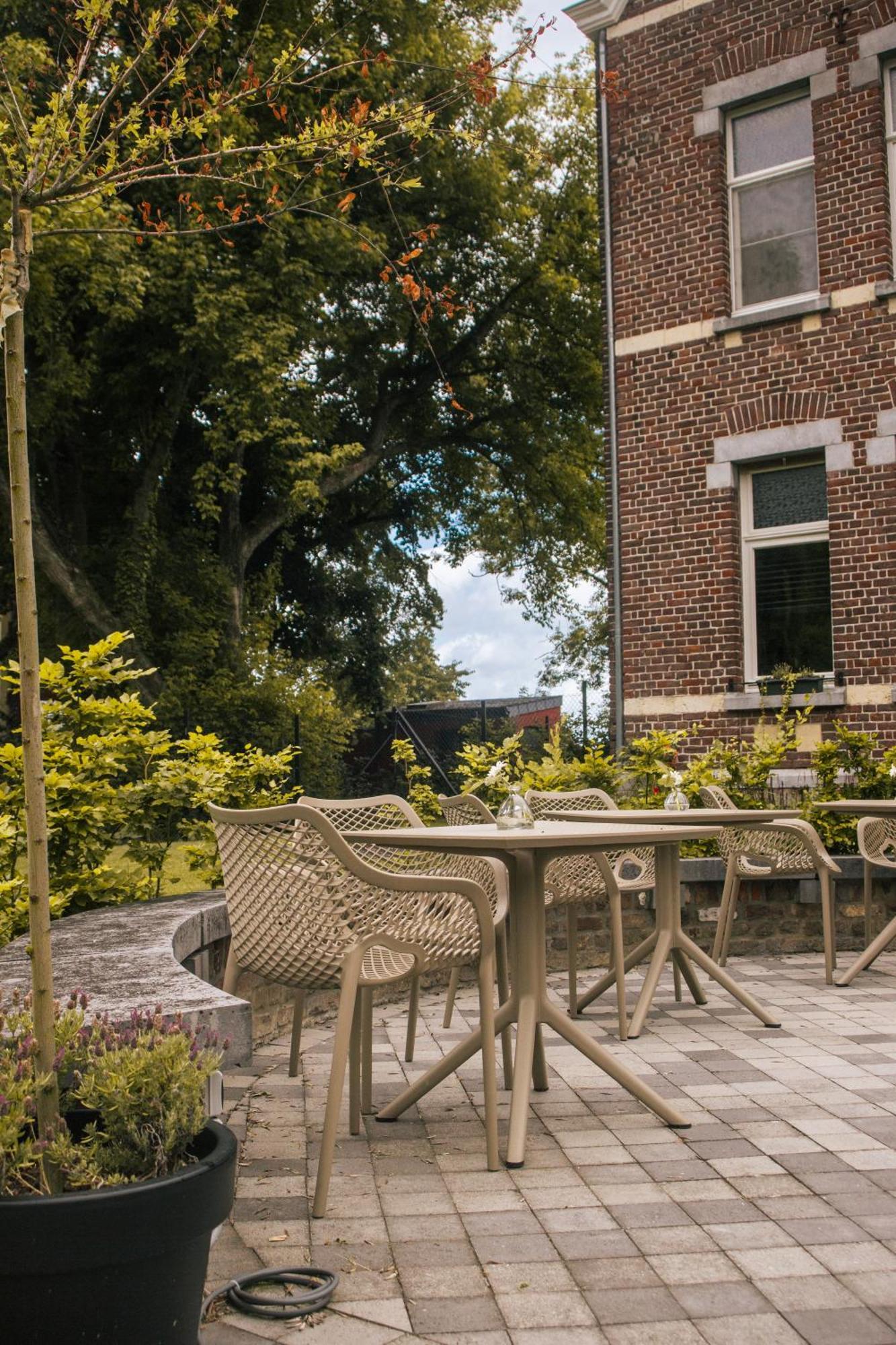 B&B Het Notarishuis - Authentiek Verblijf Nabij Maastricht Вурен Екстериор снимка